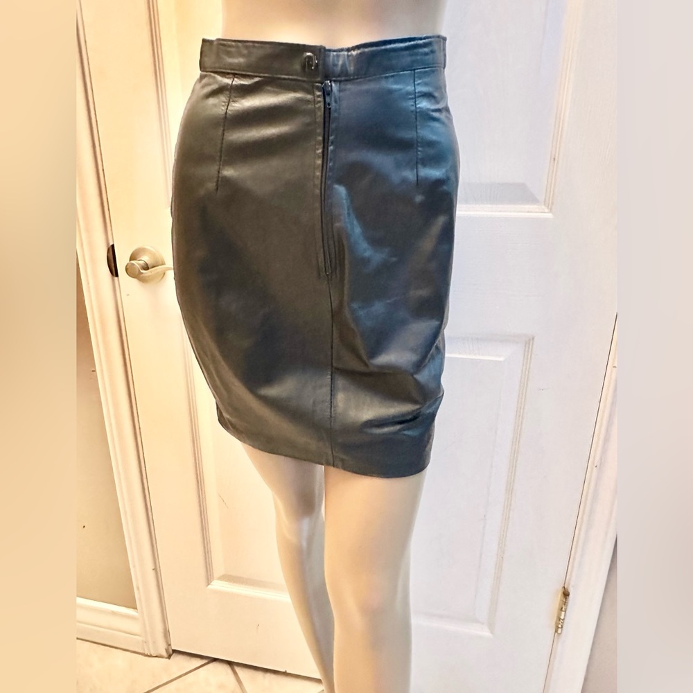 I.O.U. Black leather mini skirt size small